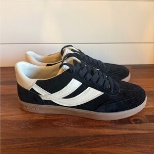 Vince Oasis Black & Cream Suede Lace-Up Women’s Sneakers size 7